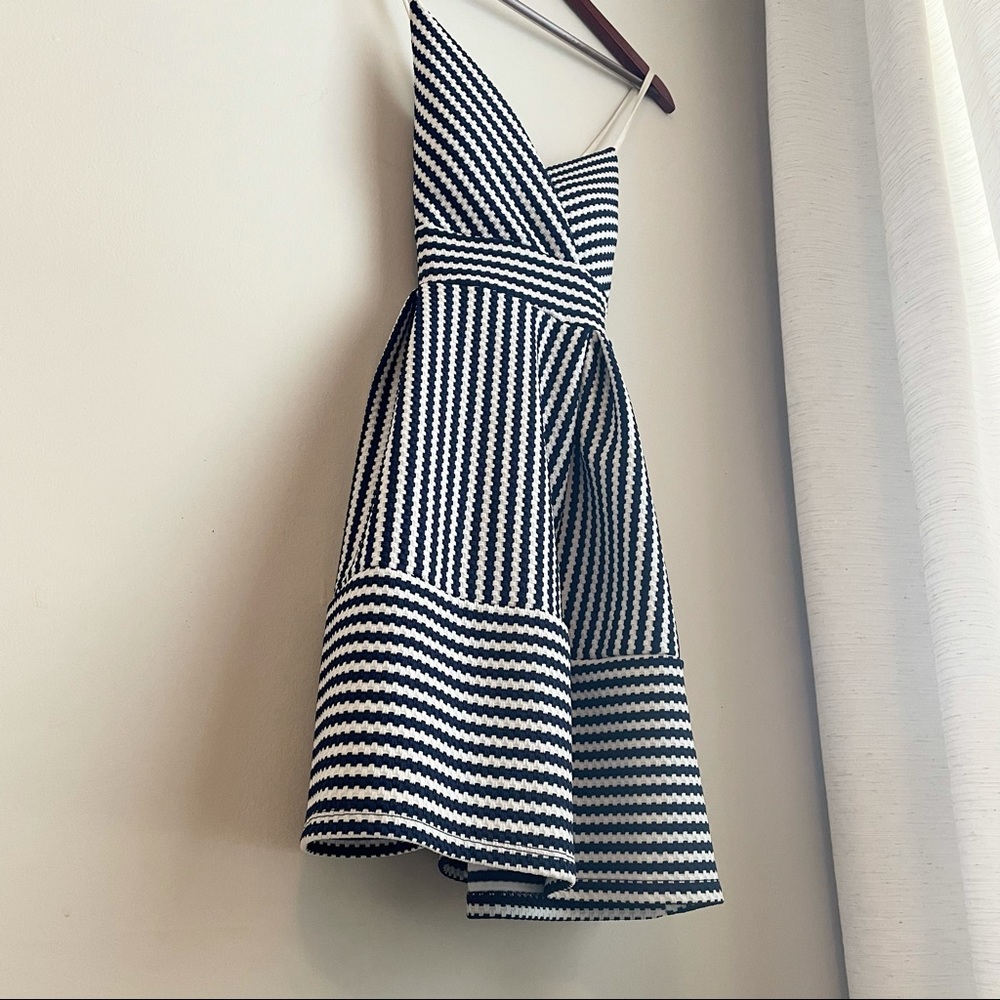 A-Line V-Neckline Sun Dress